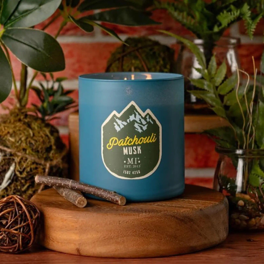 Soy scented candle for men Patchouli Musk Colonial Candle