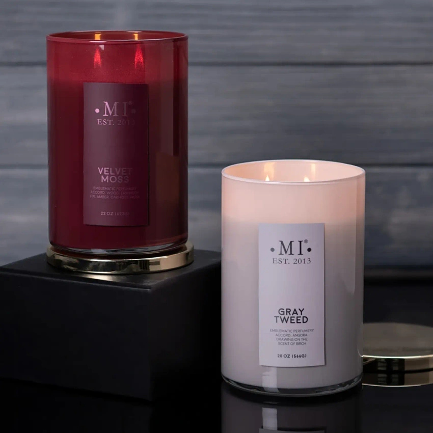 Colonial Candle Verfijnde sojageurkaars voor heren in glas 22 oz 623 g - Velvet Moss