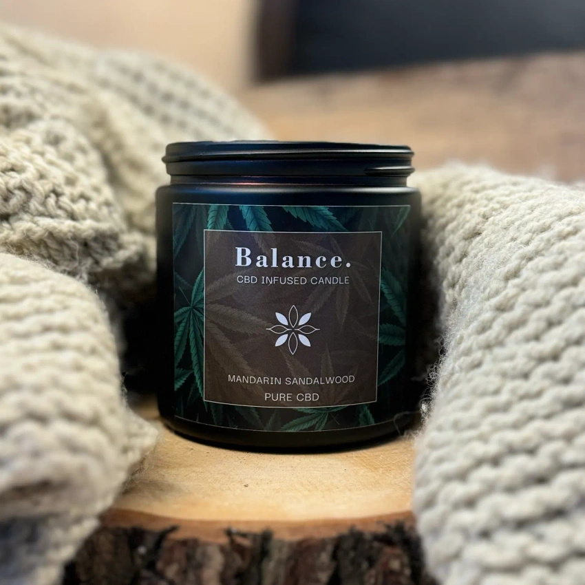 Vela perfumada de soja CBD en vidrio Balance Mandarin Sandalwood Candle Brothers 350 g
