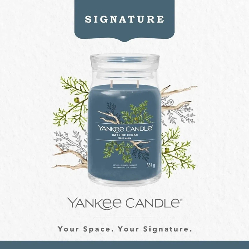 Yankee Candle Signature duża świeca zapachowa w szklanym słoju 567 g - Bayside Cedar