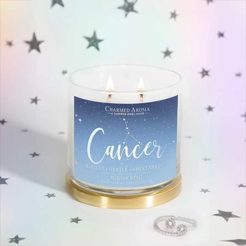 Charmed Aroma juweel soja geurkaars met zilveren ring 12 oz 340 g - sterrenbeeld Kreeft