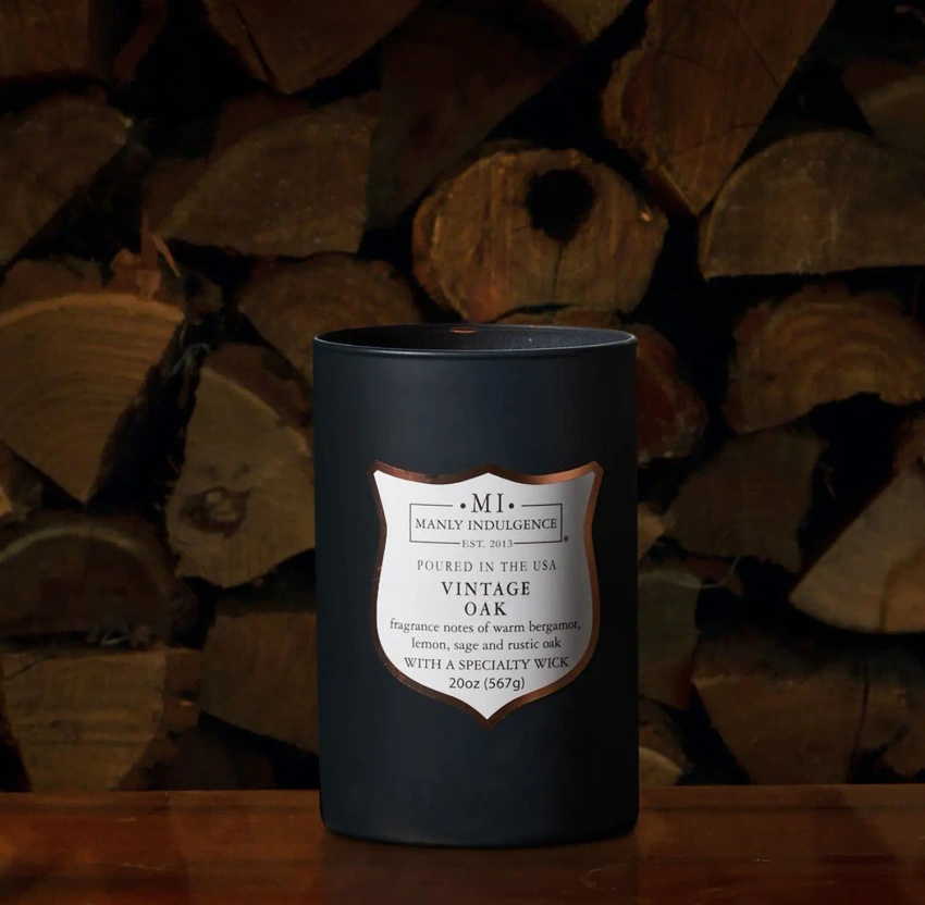 Soy scented candle for men Vintage Oak Colonial Candle