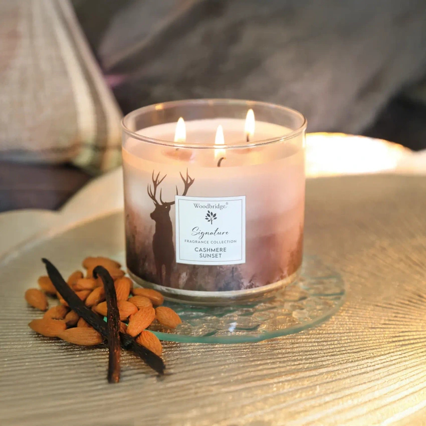 Woodbridge Signature Collection grote geurkaars met 3 lonten in glas 410 g - Cashmere Sunset