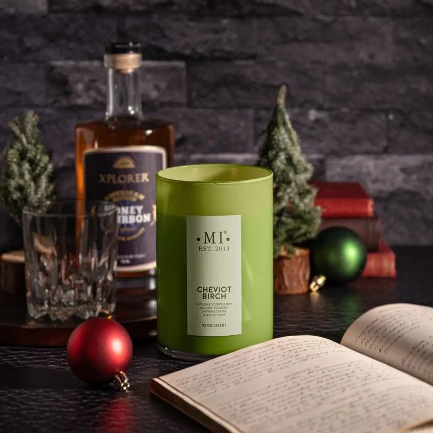 Vela Colonial Candle, sofisticada vela masculina con aroma a soja, 623 g - Cheviot Birch