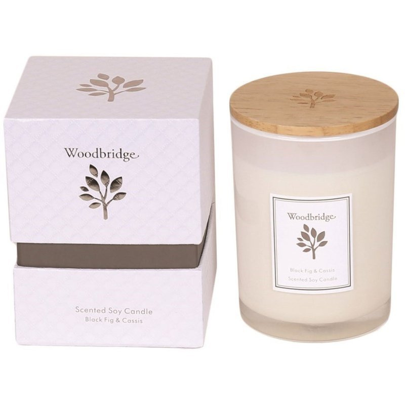 Bougie parfumée au soja dans un verre de lait en cadeau emballée dans une boîte cadeau Black Fig Cassis Woodbridge Candle 270 g