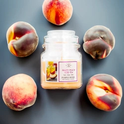 Sojová vonná svíčka Fruity Peach Iced Tea Purple River 113 g